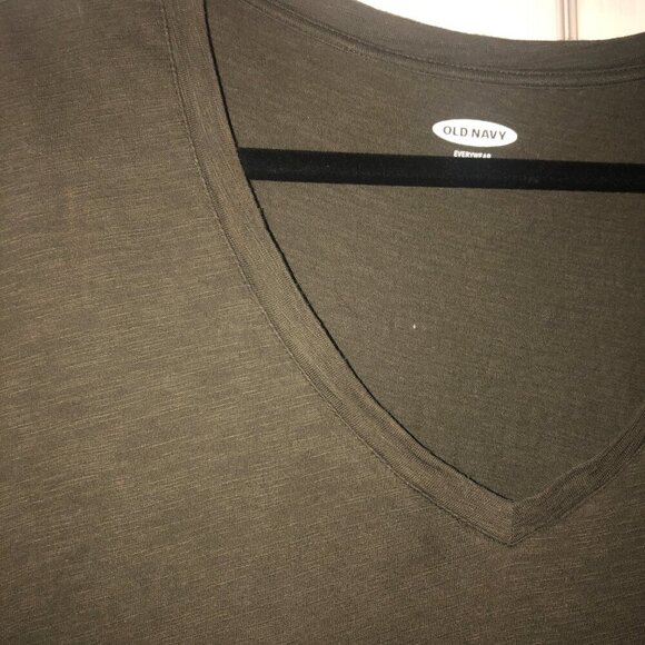 Old Navy Everywhere olive green basic v neck tee size Tall XXL - Picture 2 of 5